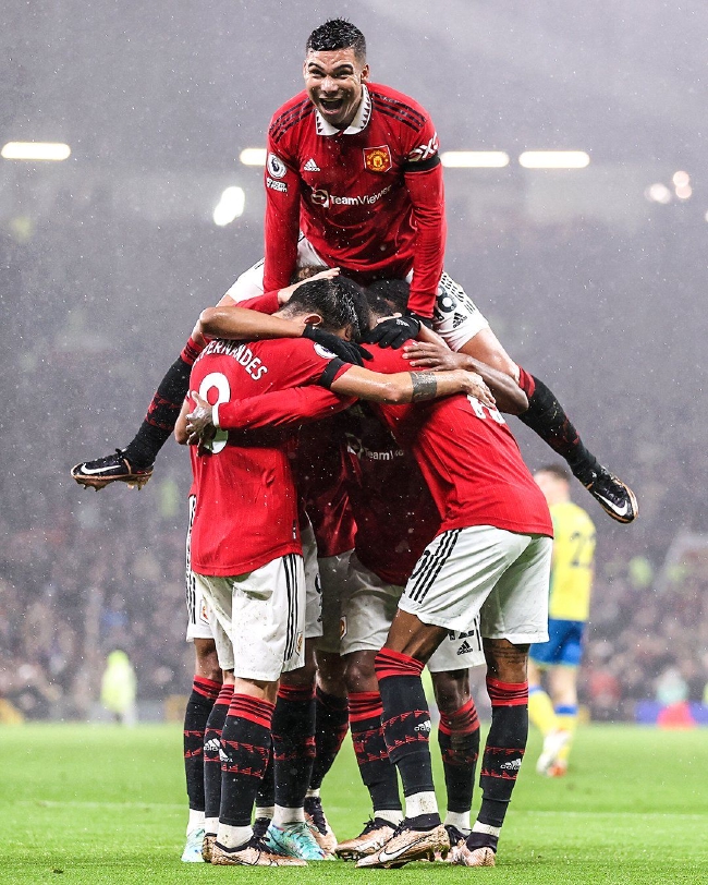 以他们卓越 以他们卓越