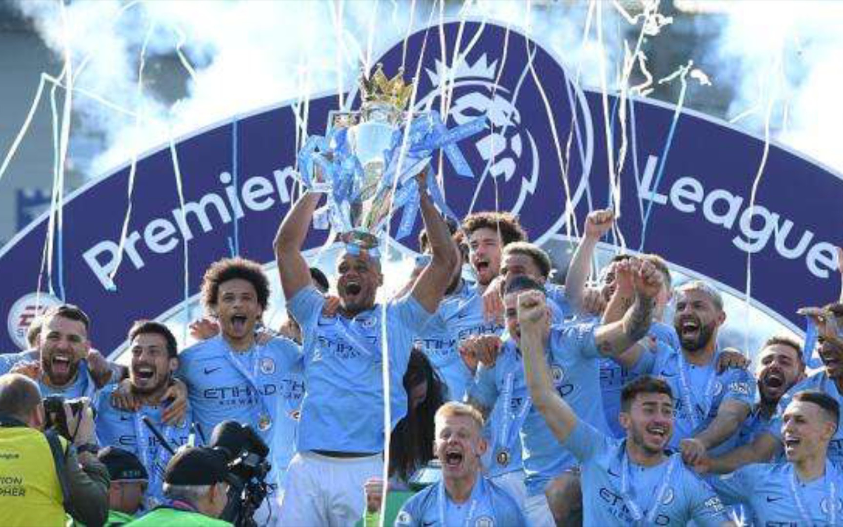 使馆人员大 使馆人员大